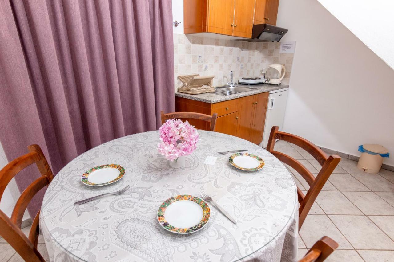 Charoula Apartment Platanias  Exterior photo
